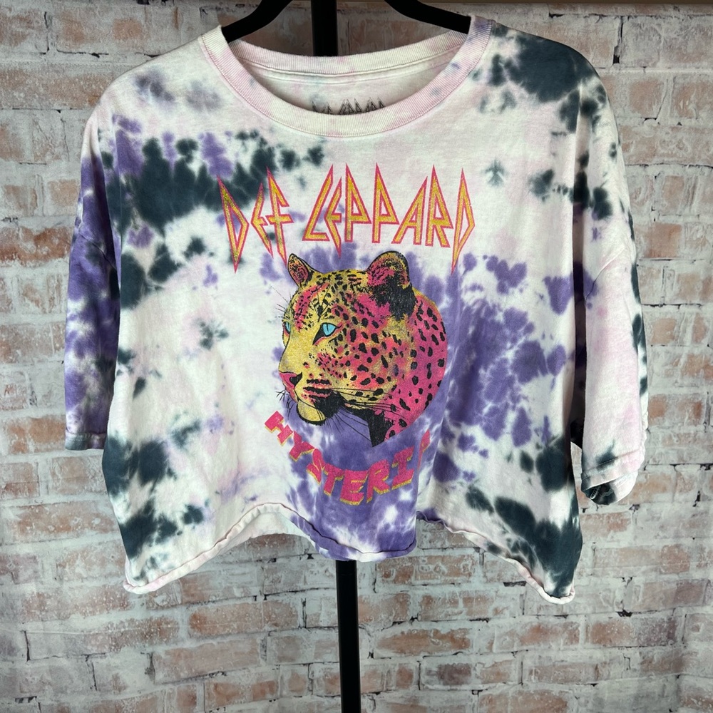 Def Leppard Graphic Crop Top Purple and Black